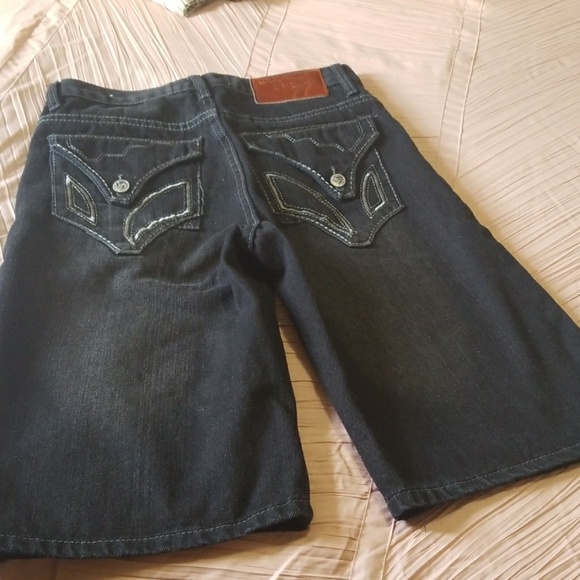 Boys shorts - Picture 2 of 3